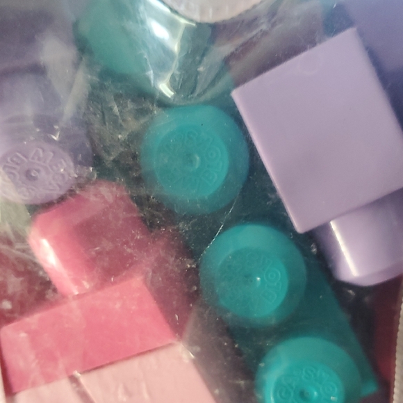 Fisher-Price Mega Bloks 80-Piece Set - Pink, Blue, Green - Picture 5 of 5